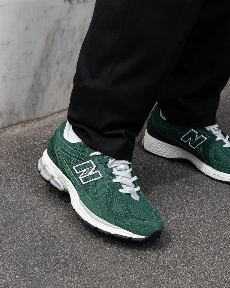 New Balance 1906R Green Suede Metallic Silver - Image 2