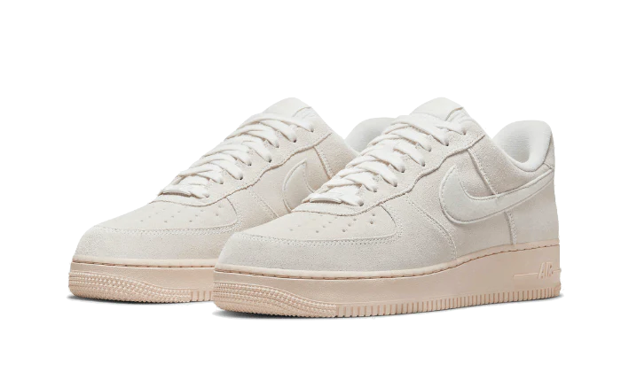 Nike Air Force 1 Low Winter Premium Summit White - Image 2