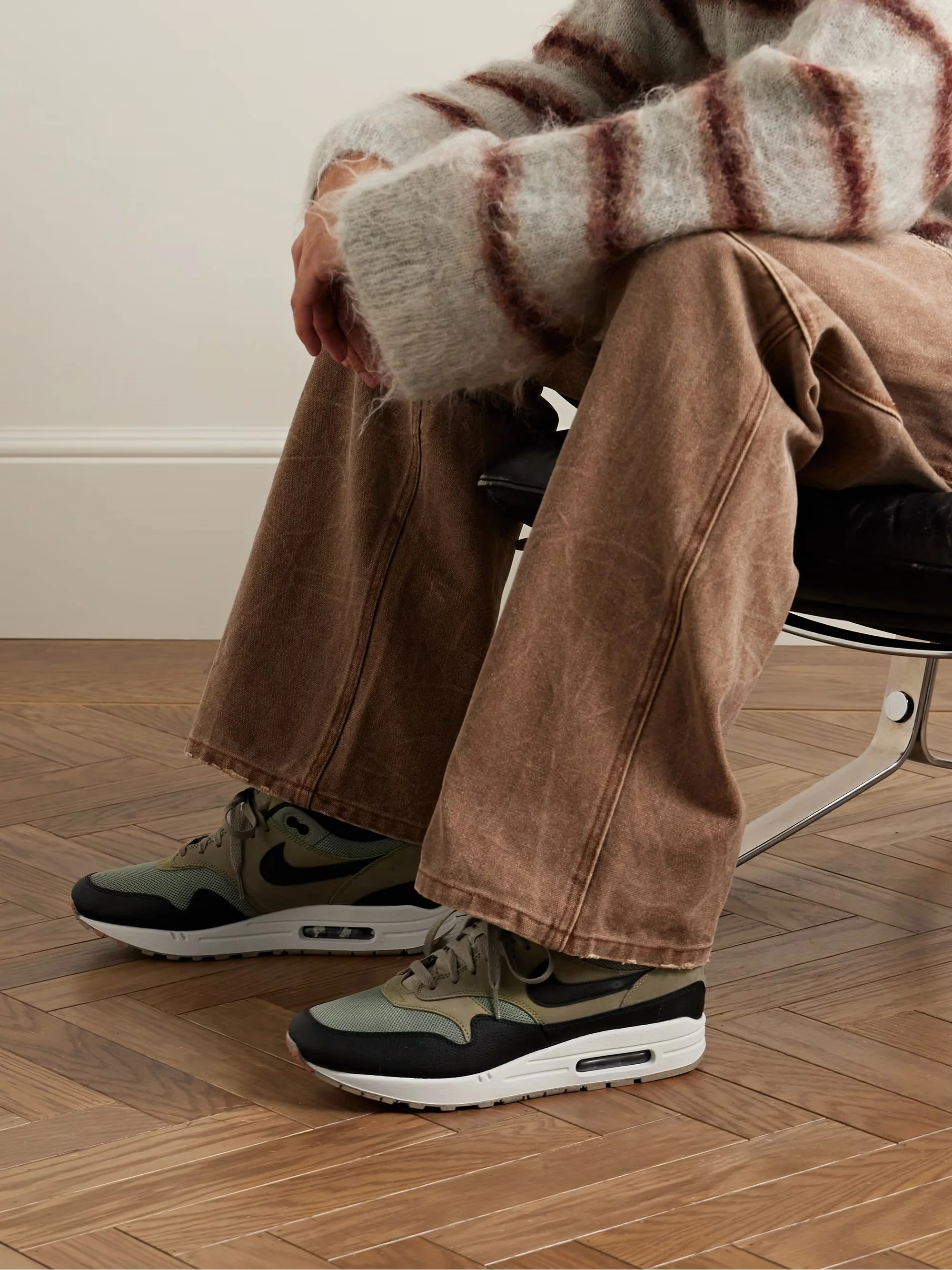 Nike Air Max 1 Dark Stucco - Image 2