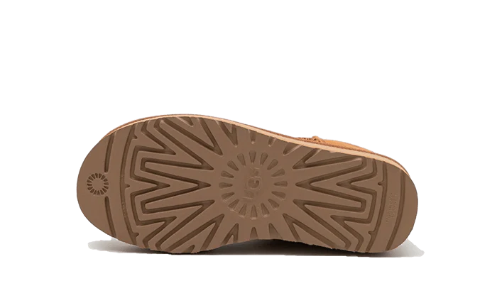 UGG Classic Mini Platform Boot Chestnut - Image 4