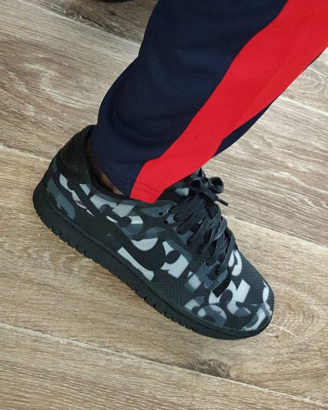 Nike Dunk Low Comme des Garçons Print - Image 2