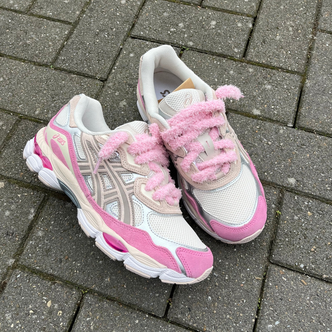 Fluffy Laces Pink - Image 2