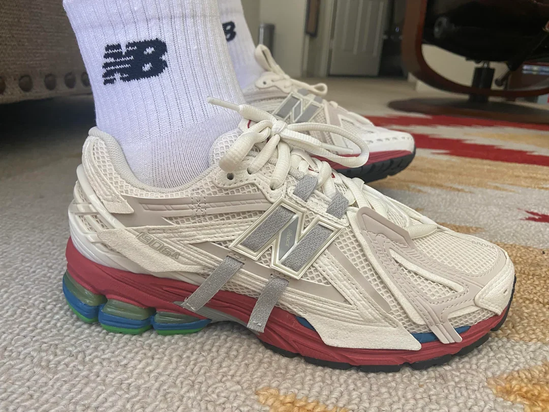 New Balance 1906A Sea Salt Astro Dust - Image 2