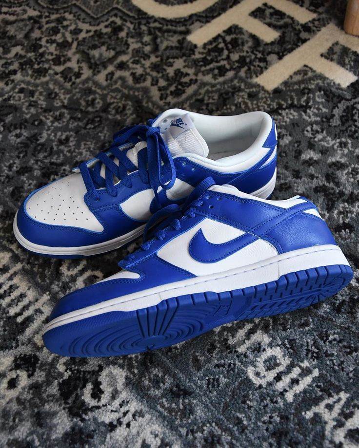 Nike Dunk Low Kentucky - Image 2