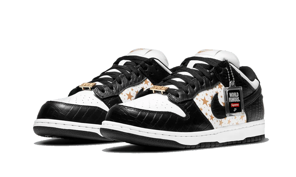 Nike SB Dunk Low Supreme Stars Black - Image 3