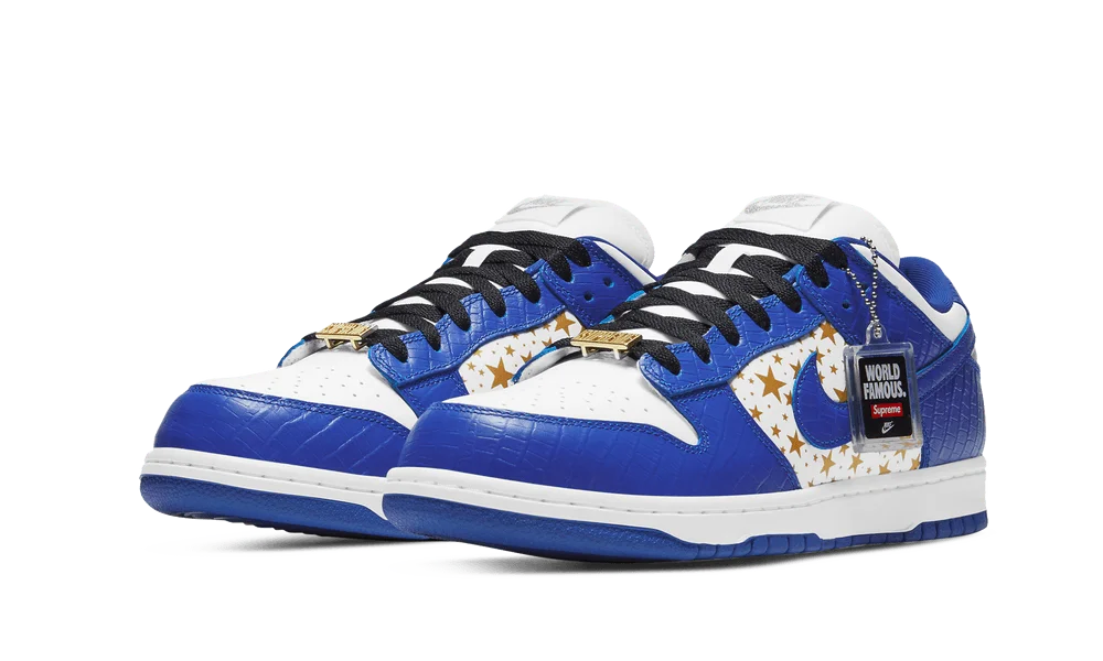 Nike SB Dunk Low Supreme Stars Hyper Royal - Image 3