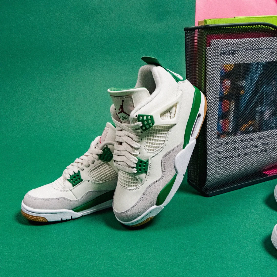 Nike SB x Air Jordan 4 Retro Pine Green - Image 10