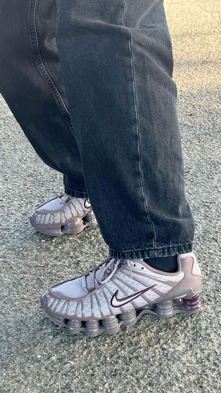 Nike Shox TL Pumice Night Maroon - Image 2